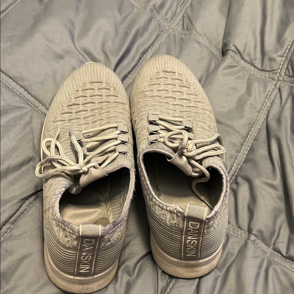 Danskin Men's Tan Knit Sneakers